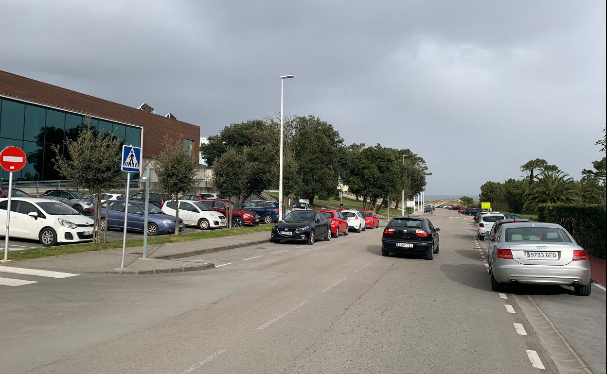 La ampliación de la zona azul que se aprobó afecta a la calle de Latas, del gimnasio y el colegio 