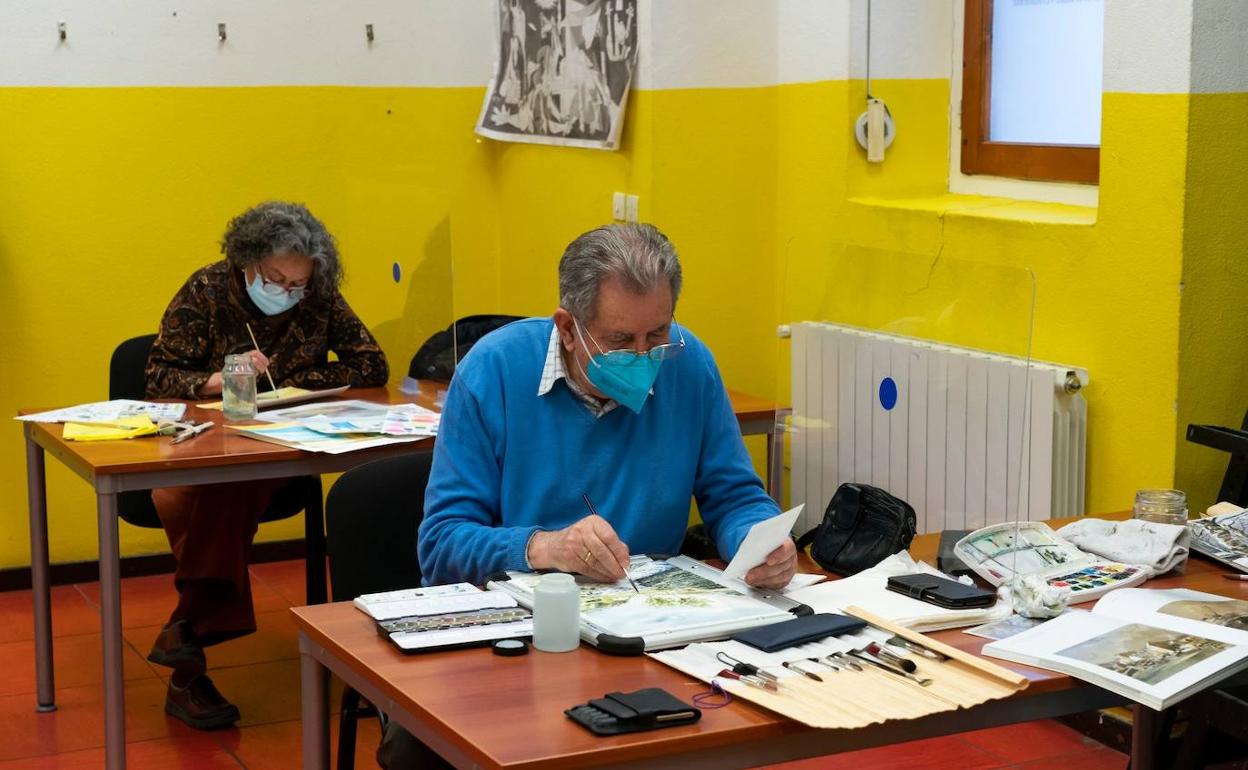 Alumnos de la Universidad Permanente.