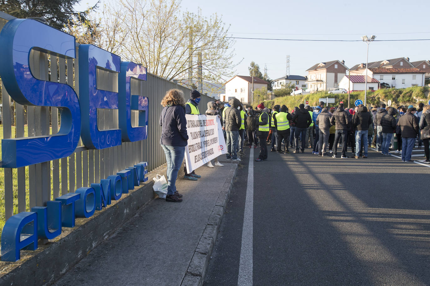 Segundo día de huelga en la plata de SEG en Treto