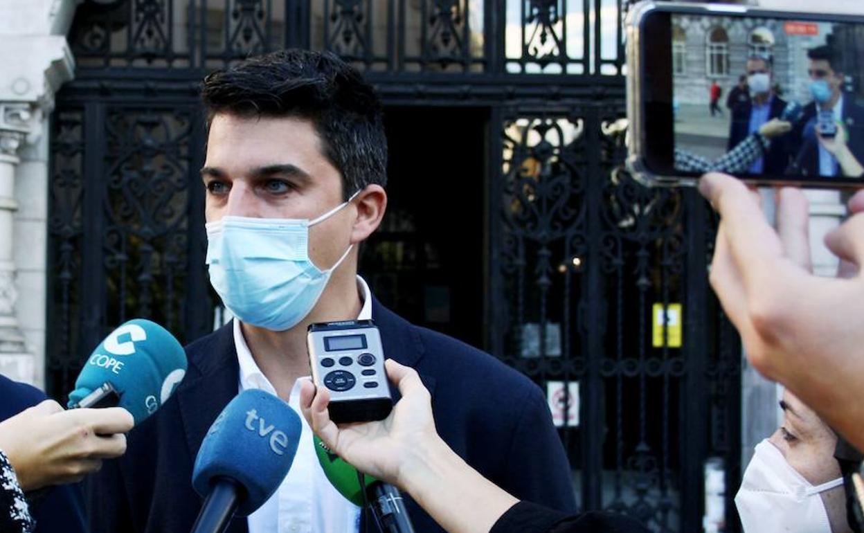 Daniel Fernández, portavoz socialista en el Ayuntamiento de Santander.