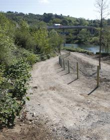 Imagen secundaria 2 - Torrelavega inaugura la nueva pasarela sobre el Saja-Besaya