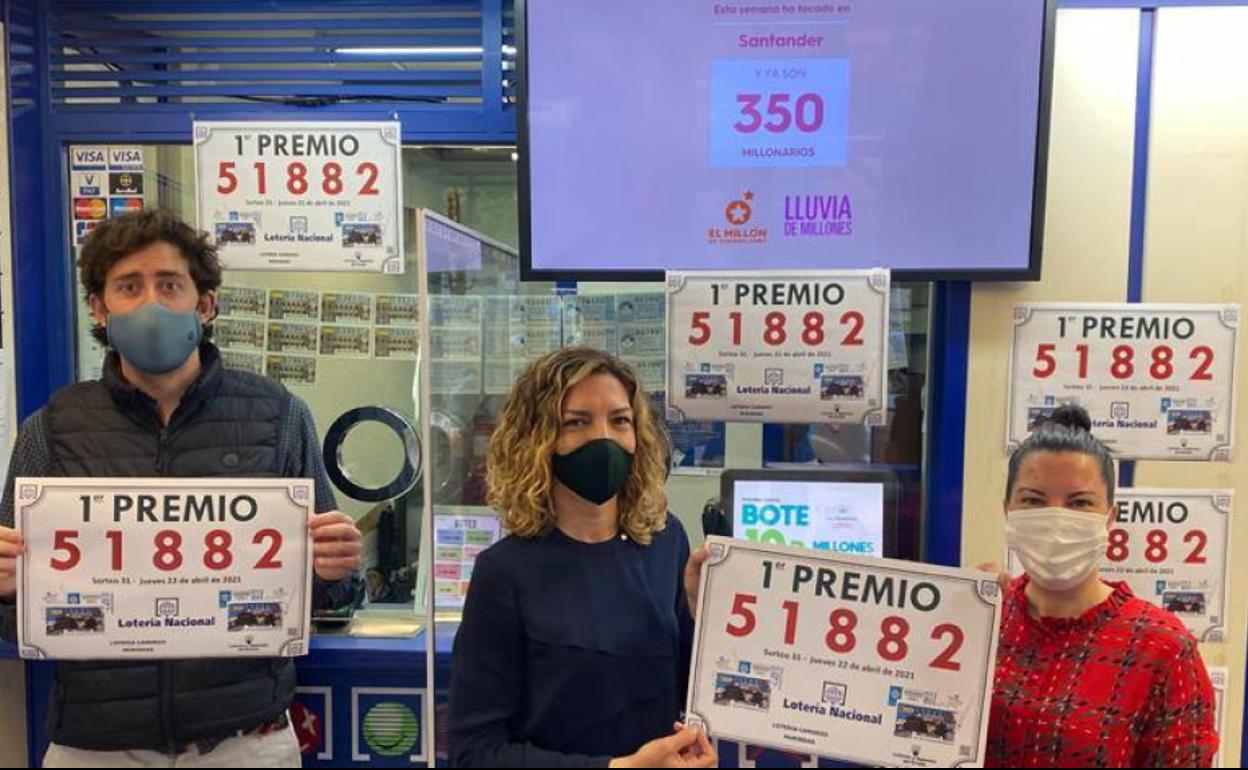 Establecimiento de Muriedas, donde ha tocado el premio de 300.000 euros