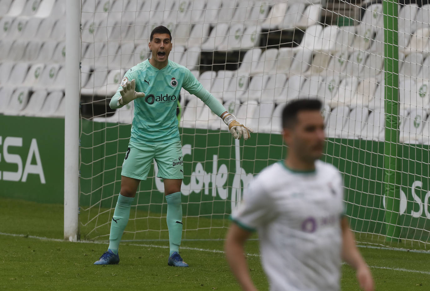 Imágenes del encuentro Racing-Osasuna B.