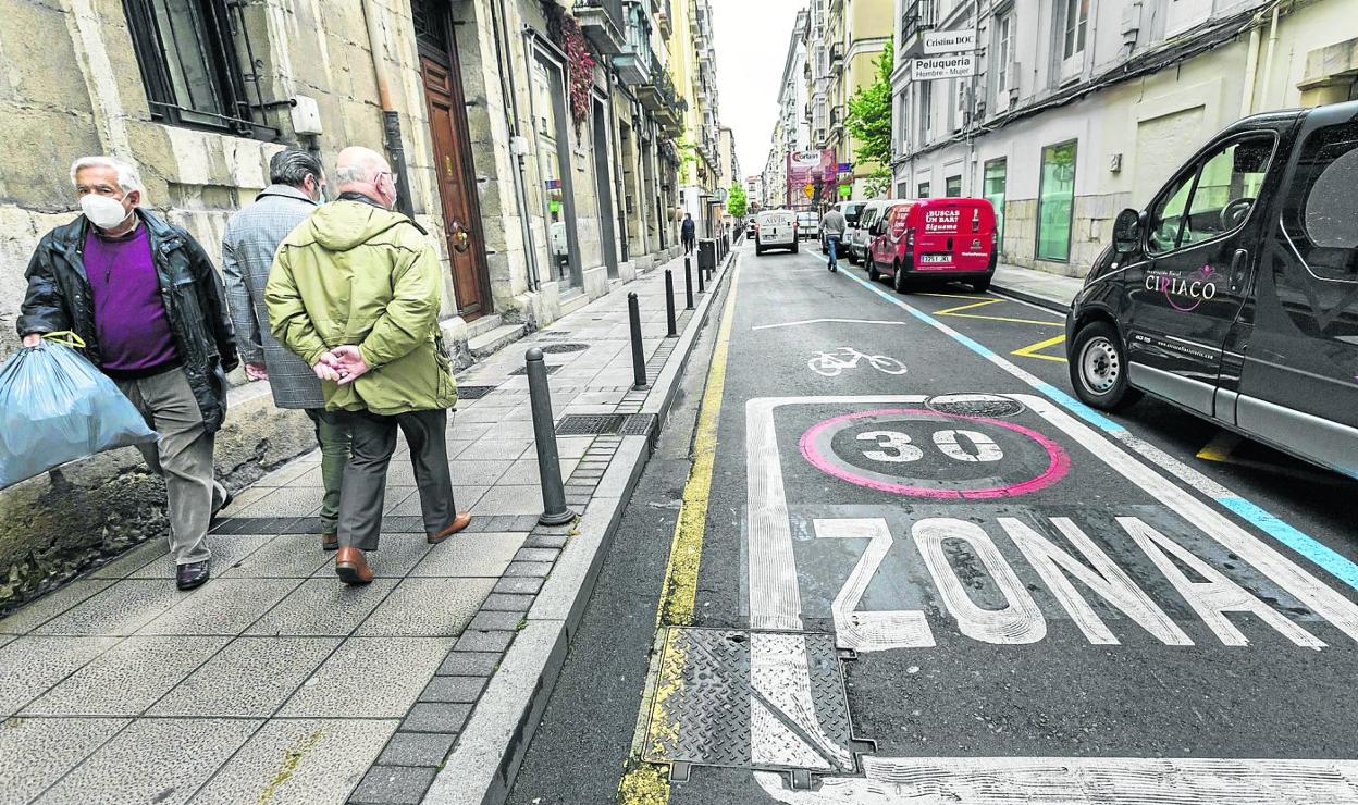 La mayoría de las calles del centro se limitará a 30 kilómetros por hora y las semipeatonales o vías cercanas a colegios bajarán hasta los 20. 