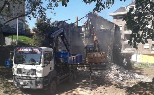 Hace días la vivienda, que llevaba anos deshabitada, fue derruida 