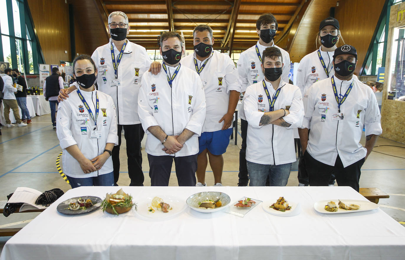 Beatriz Capiruchipi, del restaurante Los Abetos, gana el Concurso de Cocineros de Torrelavega. La final se ha celebrado este martes en el pabellón multiusos Sergio García 'El Niño'. El segundo premio del certamen dedicado a Nacho Basurto recayó en Javier Marañón, y el tercero fue para Alexis Fernández