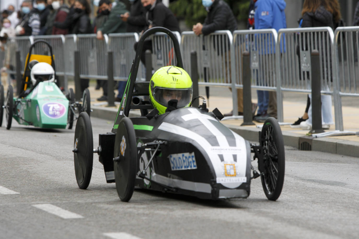 Las escuadras de estudiantes de Secundaria Madi Factory del centro Madre de Dios Ikastetxea (F24) y Lastra Racing del IES Sánchez Lastra (F 24+), se han impuesto en el circuito internacional de vehículos eléctricos y ecológicos 'Greenpower Iberia-Bridgestone'