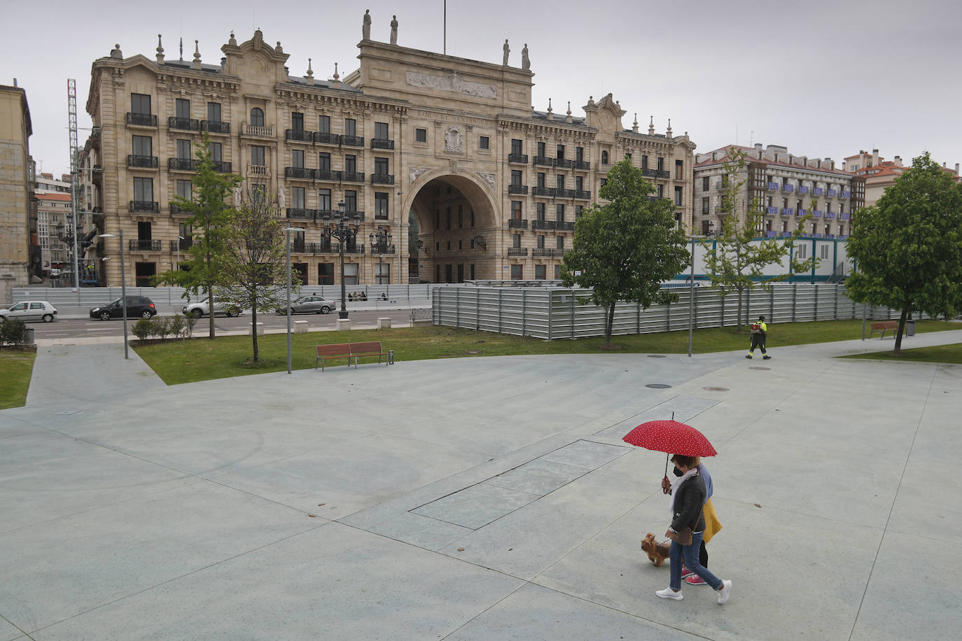 Comienza la próxima semana una fase que pone en marcha las diversas labores con el fin de abordar la estabilización de las fachadas y, posteriomente, del arco, mediante una gran estructura metálica exterior, a modo de andamio