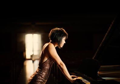 Imagen secundaria 1 - Arriba, la Orchestre Philharmonique du Luxembourg, que abrirá el Festival el 3 de agosto. Abajo, la pianista Yuja Wang y el violinista Julian Rachlin.