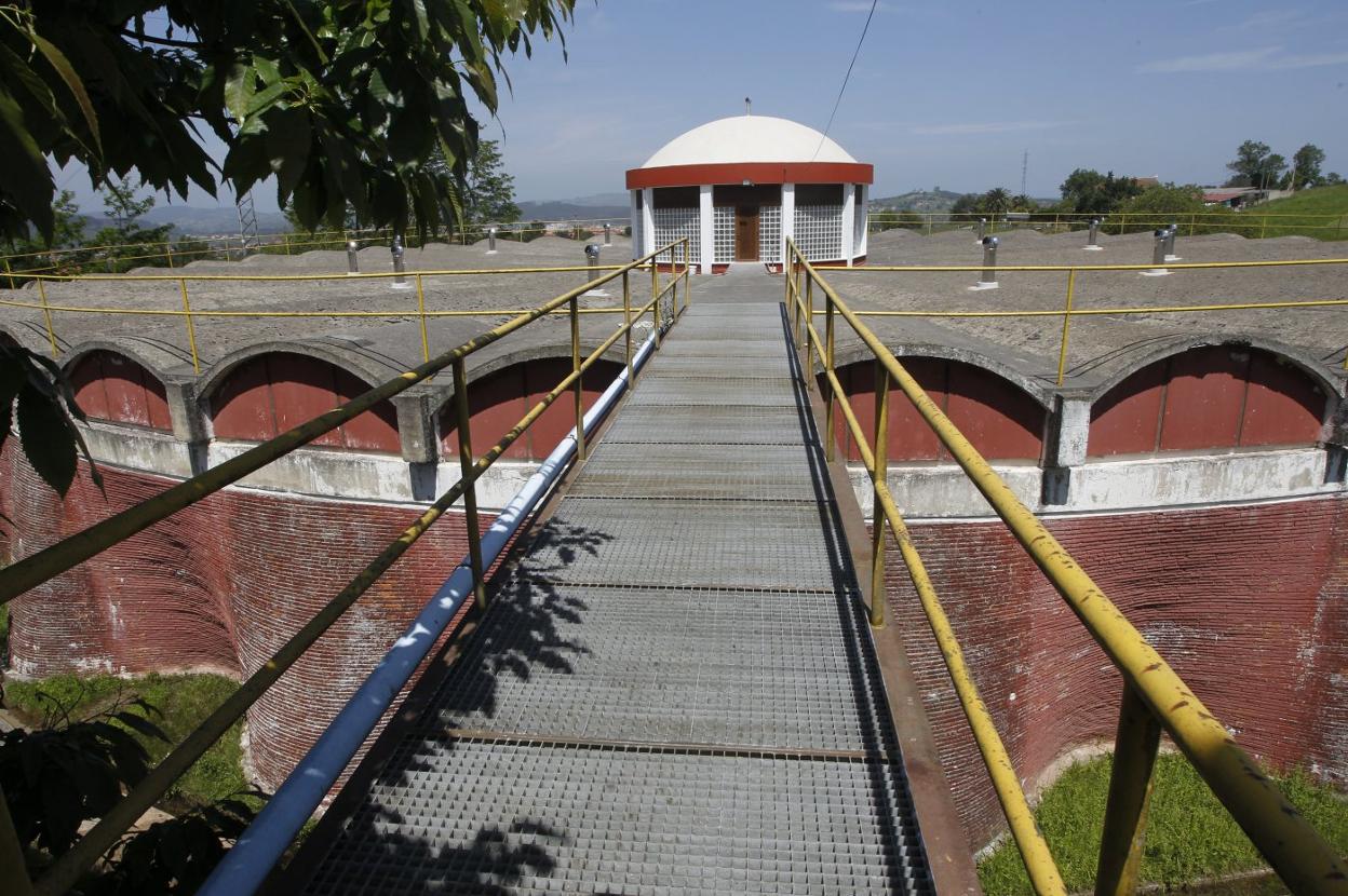 El depósito de Tanos es el más emblemático y antiguo de la ciudad. 