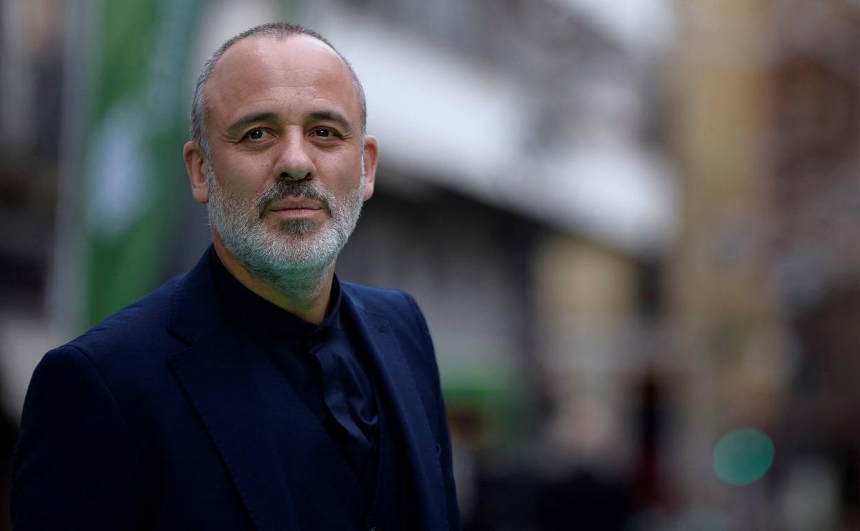 El actor Javier Gutiérrez, que acaba de cumplir 50 años, conversará sobre el amor en Santander. 