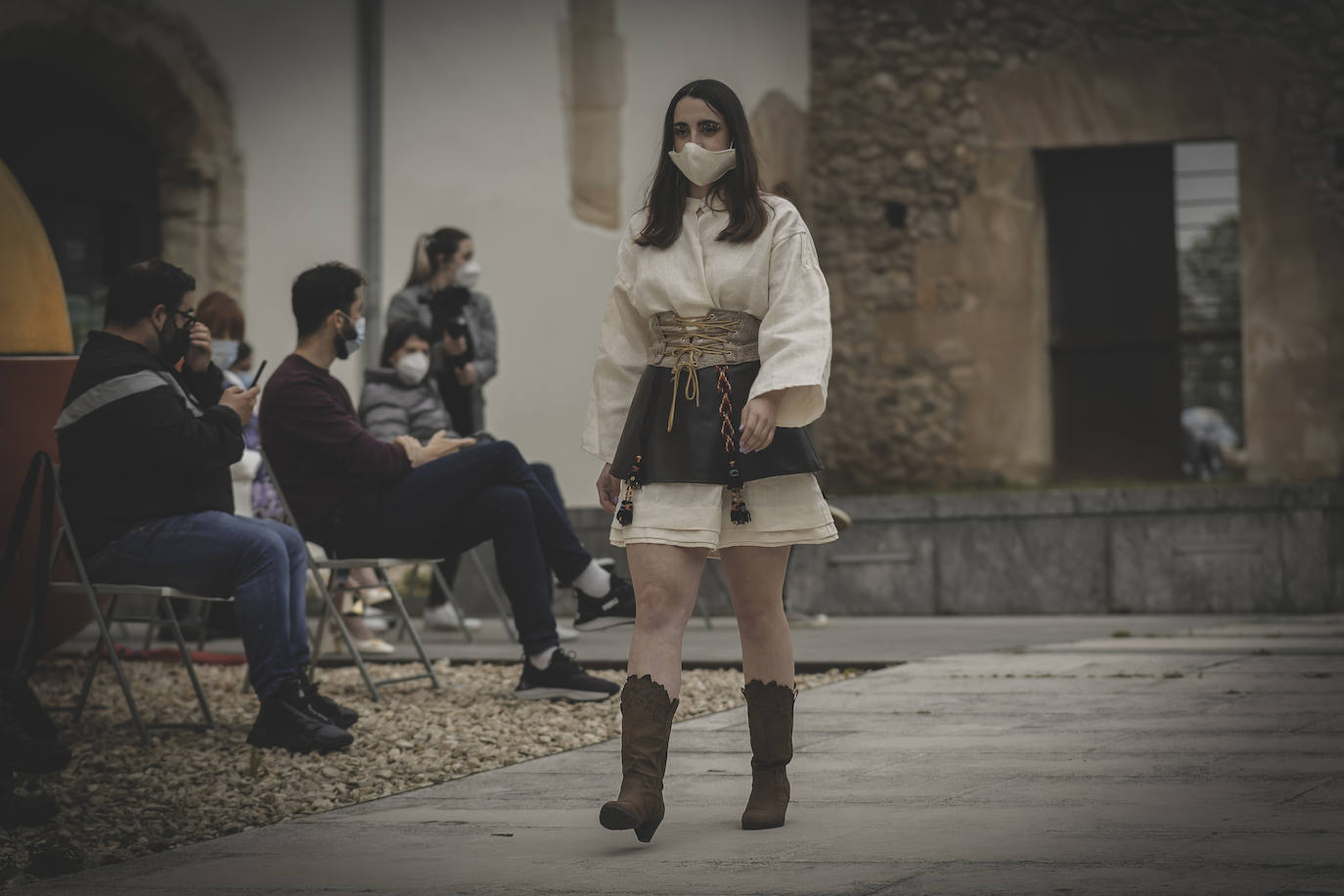 La alumna de Cesine presentó colección y la marca a la que ella misma da nombre en Enclave Pronillo.