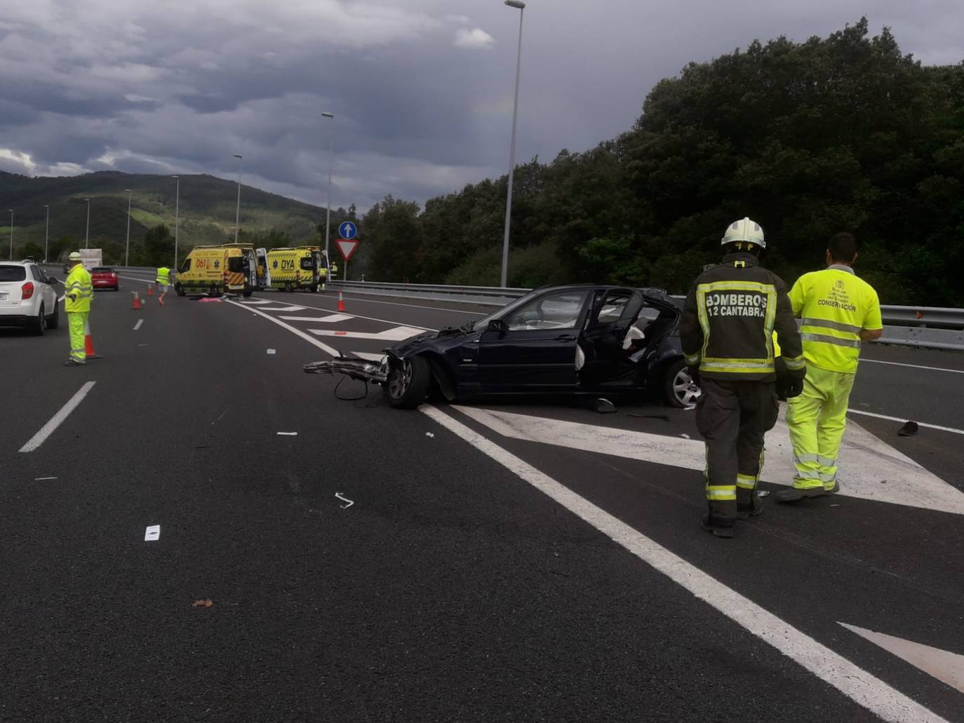 Fotos: Cinco heridos en un accidente múltiple en la A-8