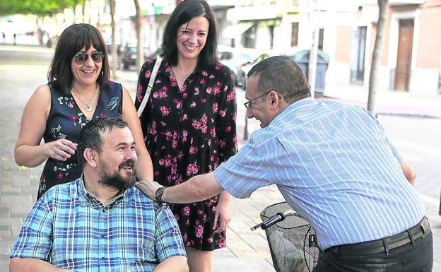Juan Ramón Amores, alcalde de La Roda (Albacete), y paciente de ELA que busca visibilizar la enfermedad. 