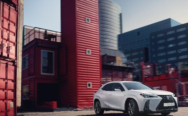 Lexus lanza la nueva gama UX 250h 2022