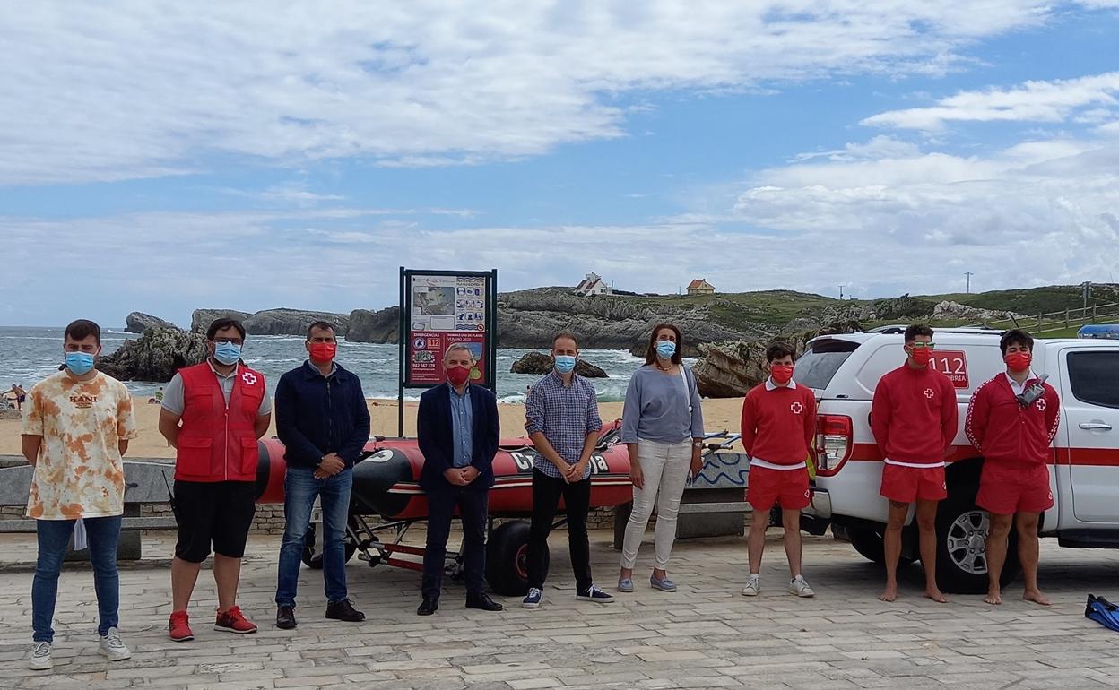 Cruz Roja Cantabria será la encargada de vigilar las playas de Santa Cruz de Bezana este verano. 