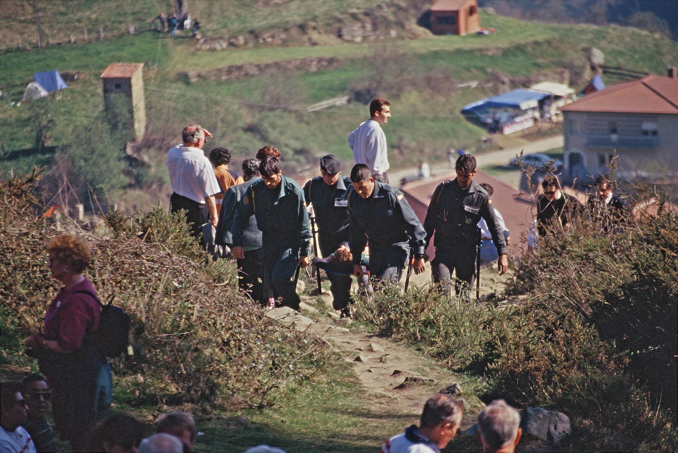 Dispositivo de seguridad para contral las 10.000 personas que se dieron cita en la localidad cántabra en febrero de 1995 