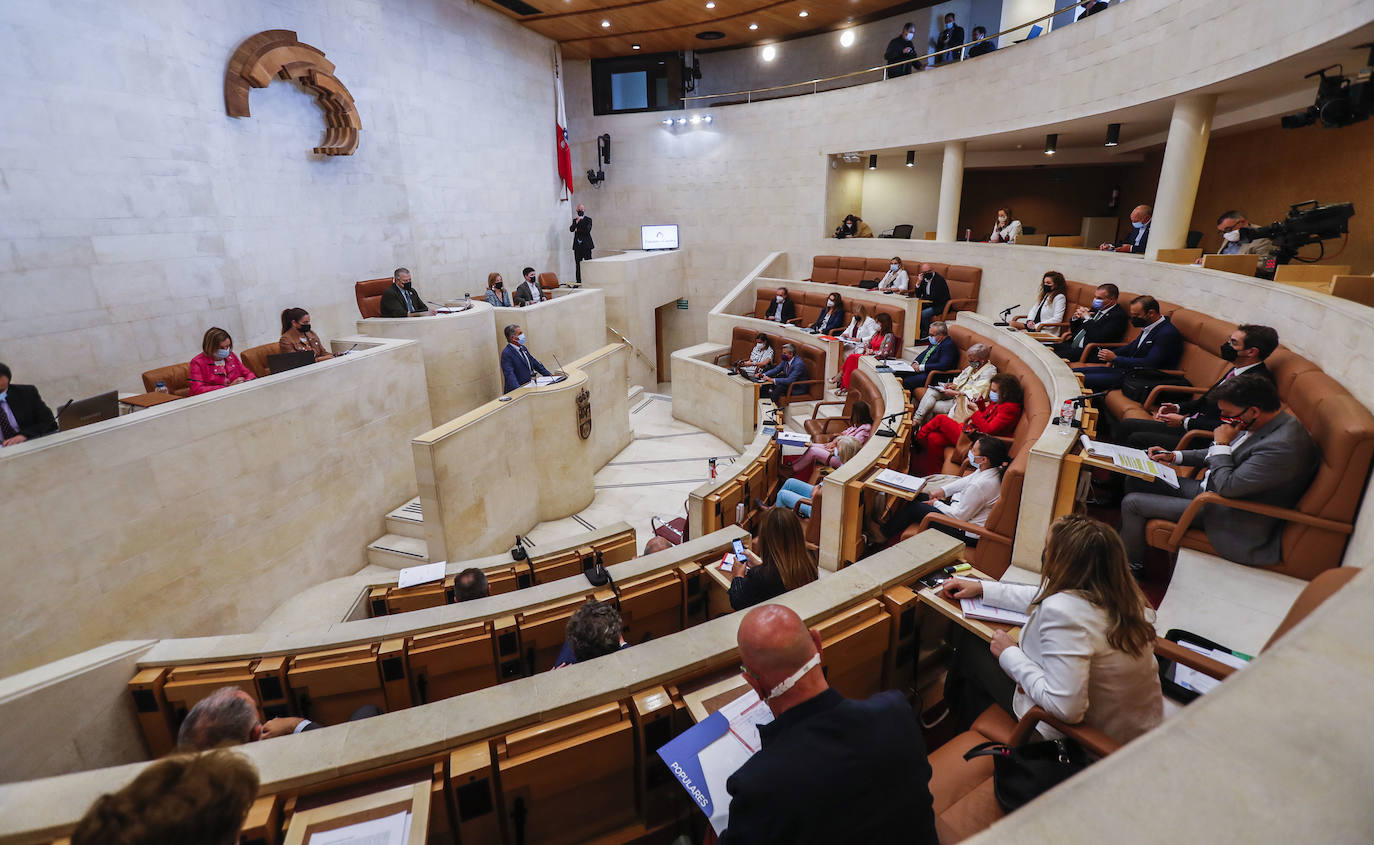 Fotos: El Parlamento acoge el Debate sobre el Estado de la Región