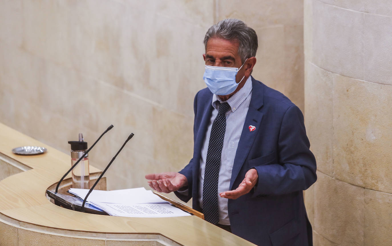 Fotos: El Parlamento acoge el Debate sobre el Estado de la Región