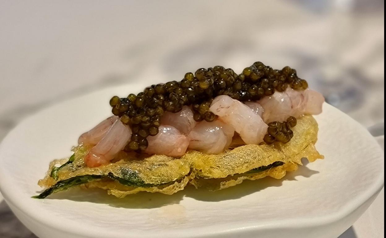 Tartar de gamba blanca, caviar y hoja de acelga. DM