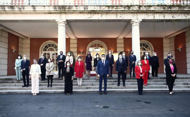 Foto de familia del actual gobierno de Pedro Sánchez. 