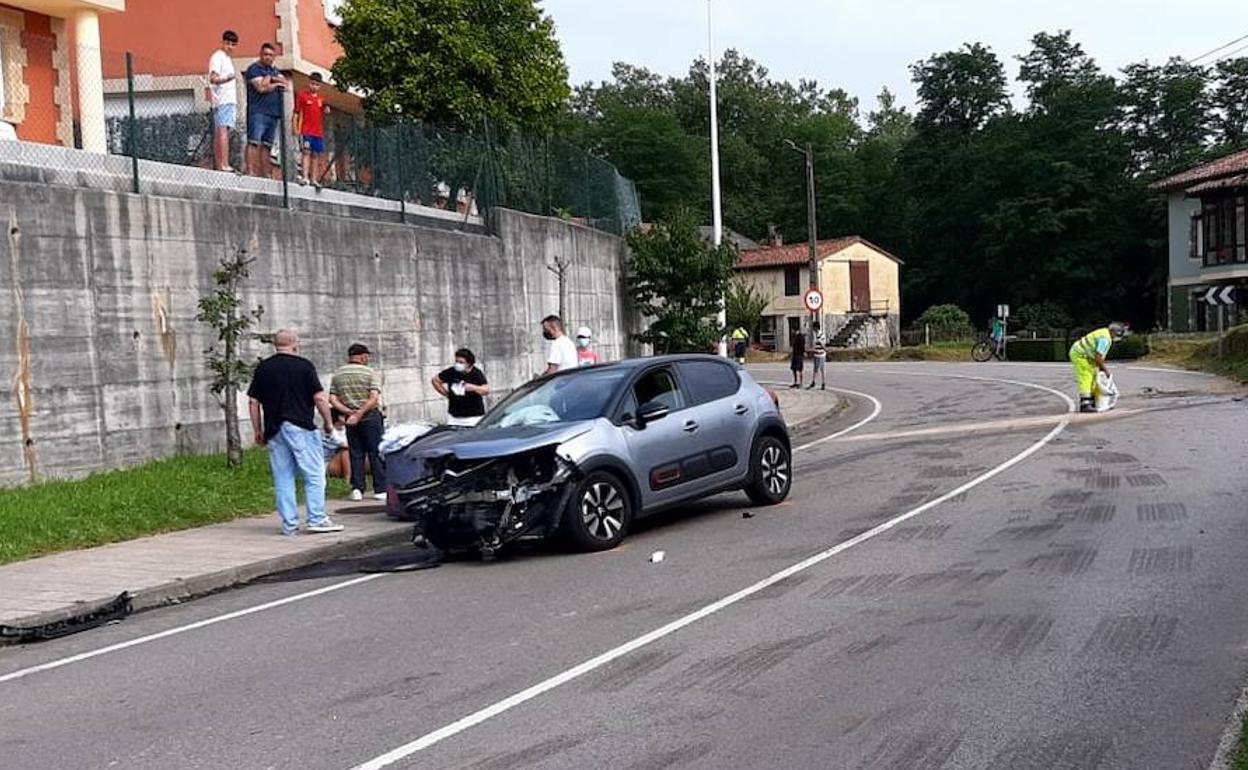 El estado en que quedó uno de los vehículos accidentados. 