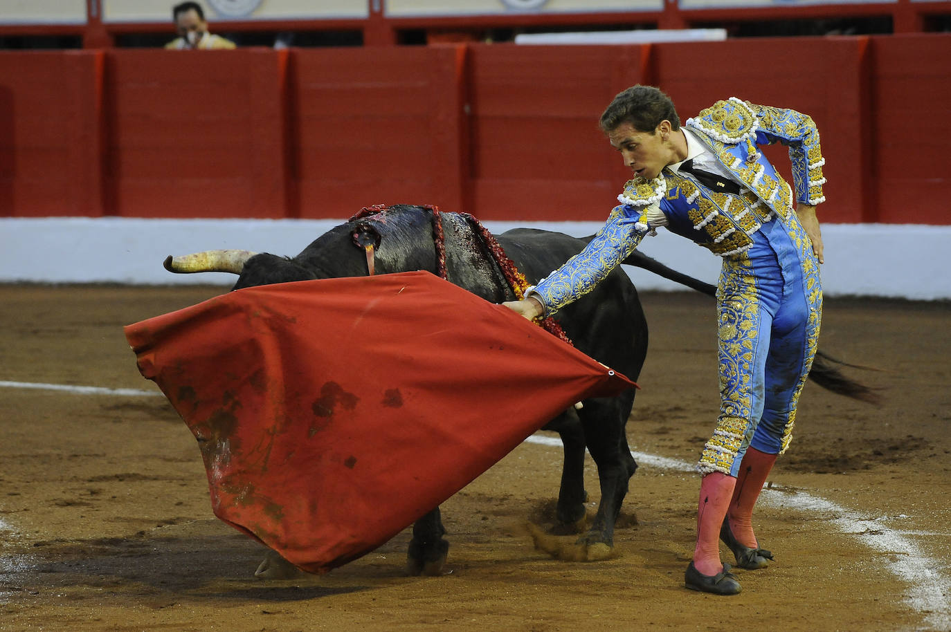 Fotos: Tres orejas y gran tarde de Emilio de Justo y Ginés Martín