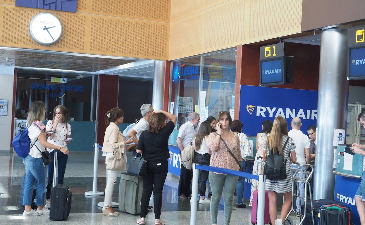 Ryanair avisa de una «falsa estafa de descuentos» en sus vuelos y pide que se compre en su web de forma directa