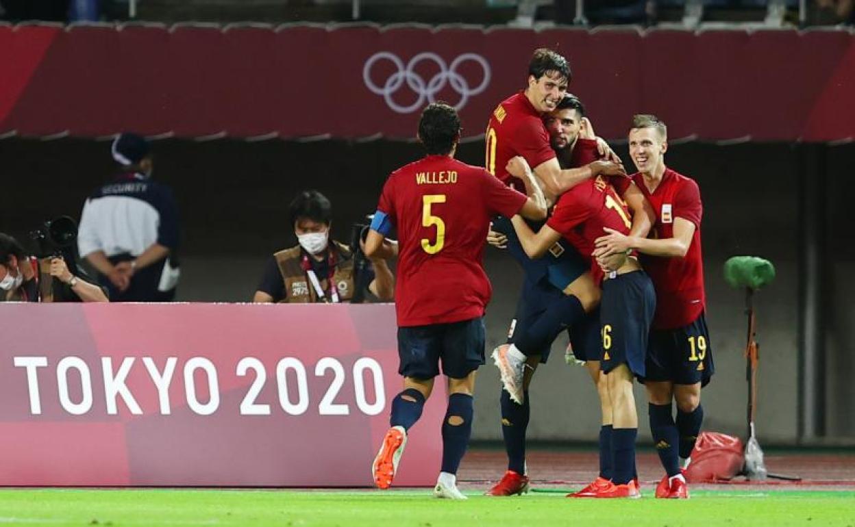 Tokio 2020 | Fútbol: España pasa a semifinales con un 'hat trick' de Rafa Mir