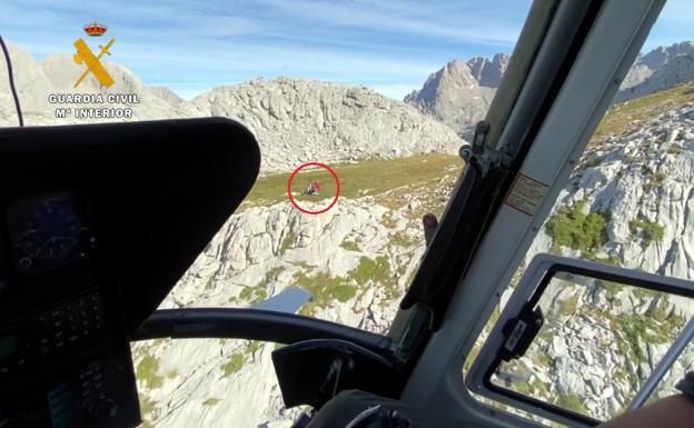 Rescatados cuatro montañeros tras pasar la noche en Peña Remoña