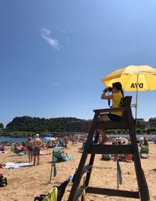 Imagen secundaria 2 - Una temporada de playas «tranquila» en Castro