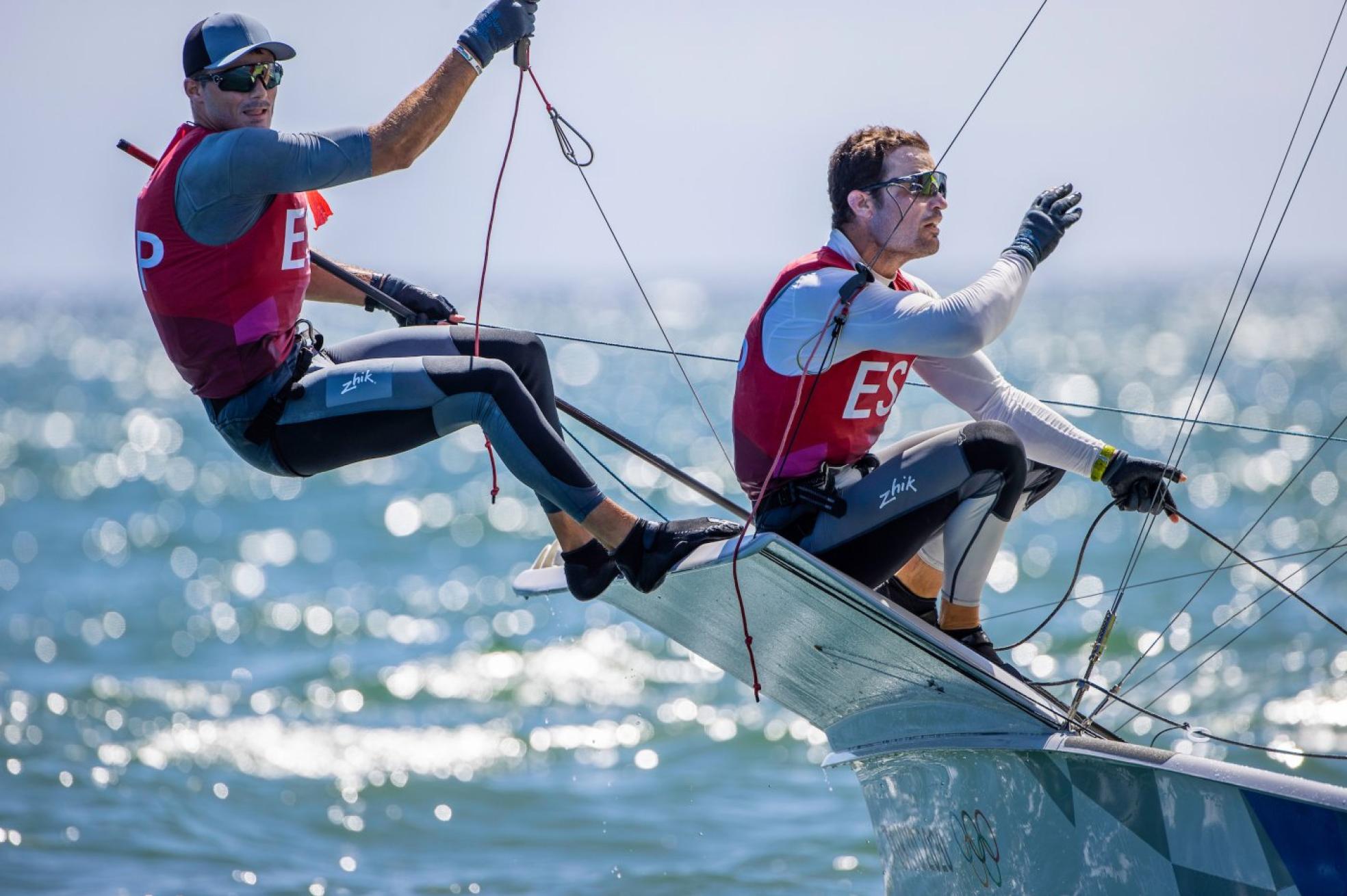 Diego Botín se quedó a las puertas de la medalla de bronce en la clase 49er de vela.