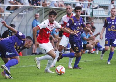 Imagen secundaria 1 - El Racing tira de pegada para doblegar al Palencia