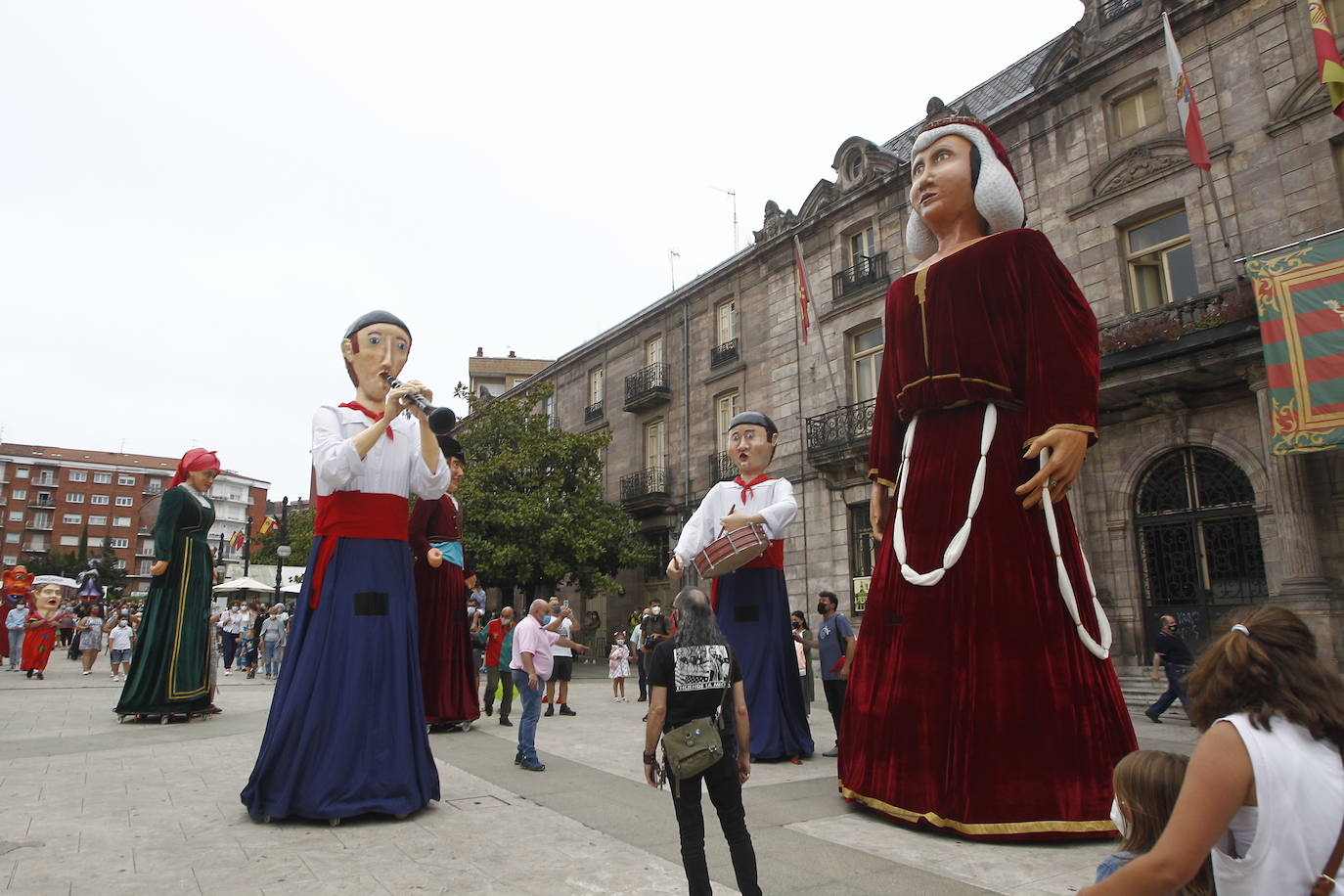 Fotos: Arracan las fiestas de la Virgen Grande de Torrelavega