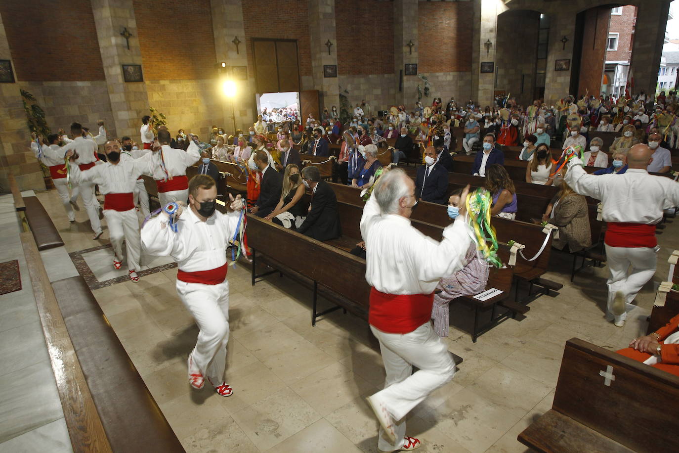 Fotos: La misa solemne, en imágenes