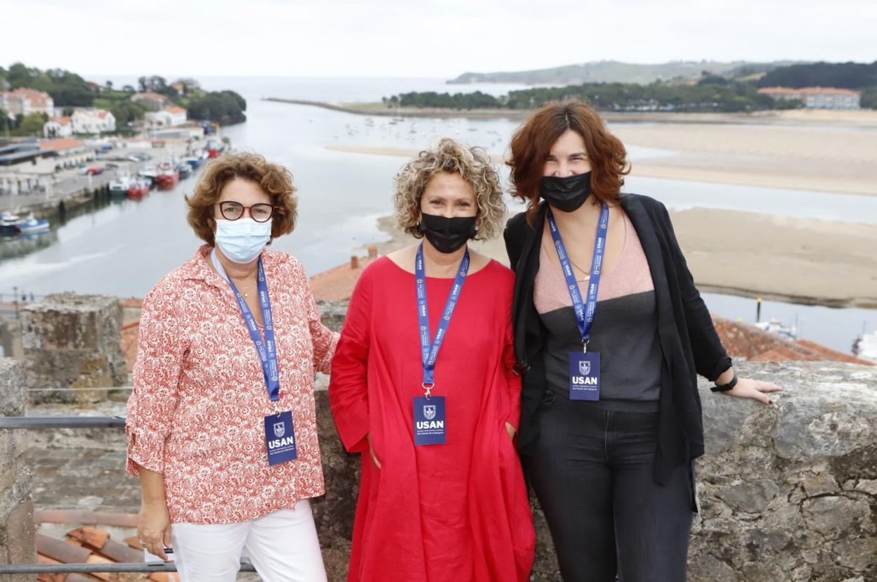 De izquierda a derecha Montserrat Domínguez, Ana Cañil y Natalia García. 