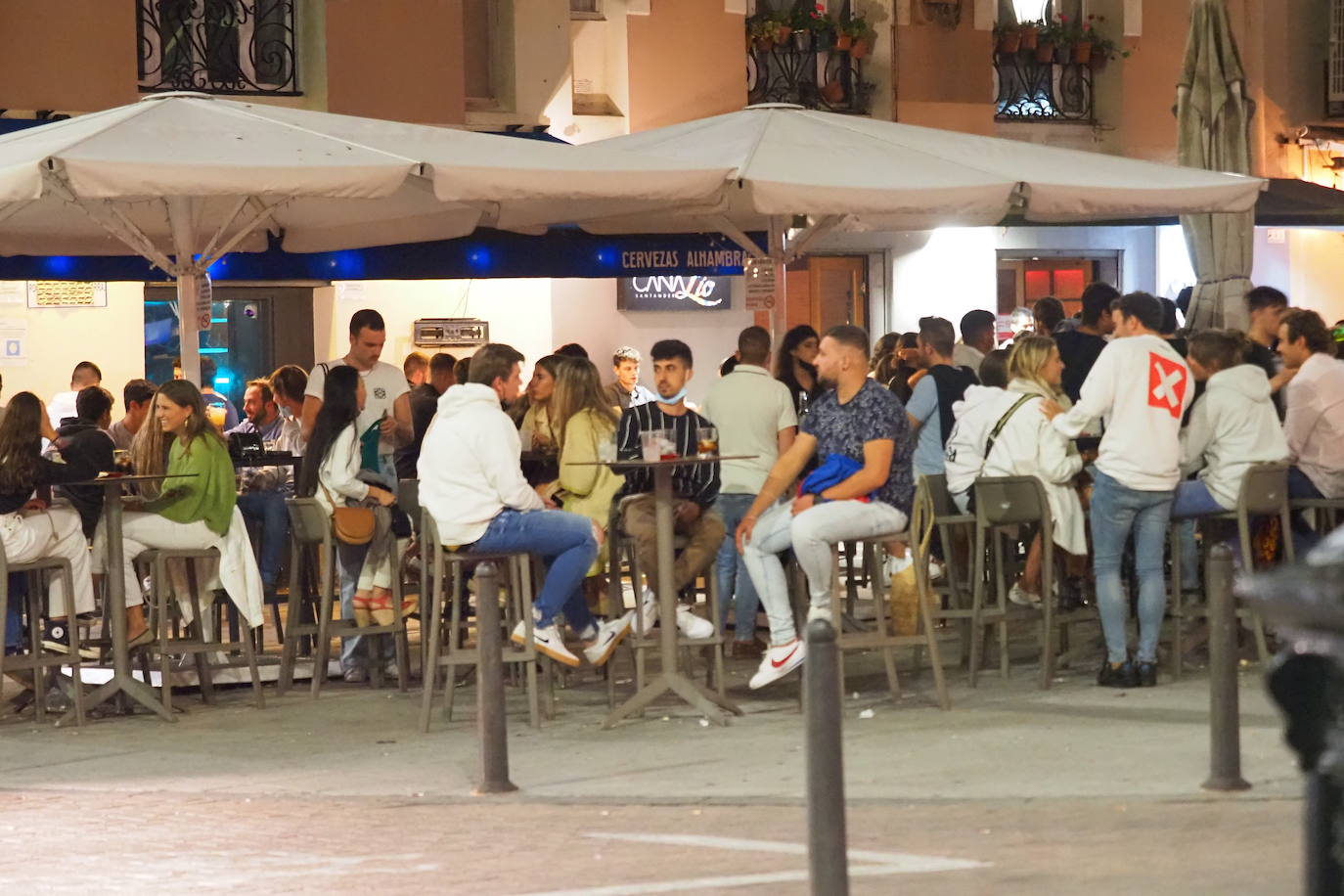 Fotos: Las imágenes de la primera noche sin toque de queda