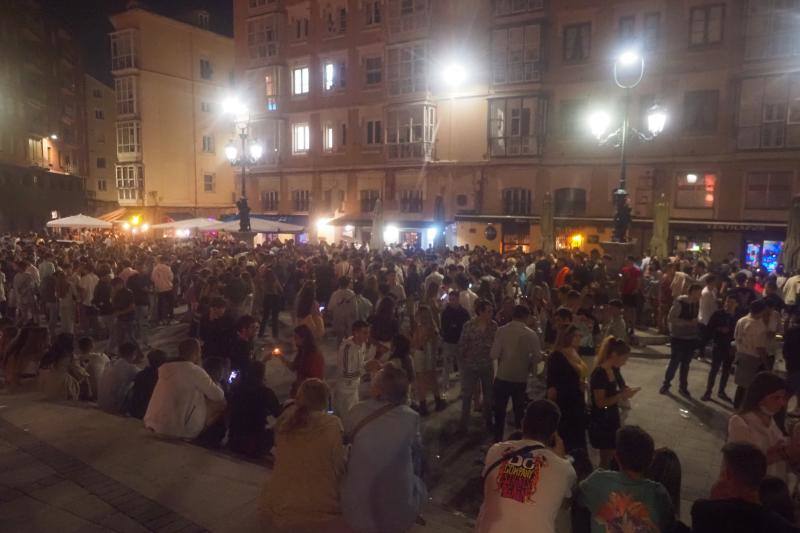 Fotos: Imágenes del centro de Santander este sábado noche