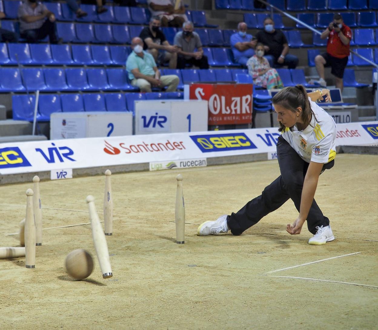 Marta Castillo tampoco pudo superar ayer a Judit Bueno. 