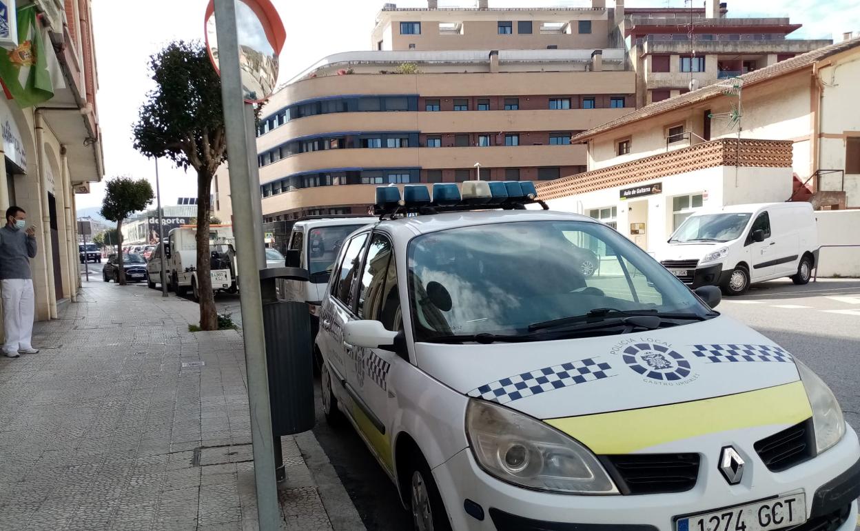 Tres de los automóviles se destinarán a la Policía Local.