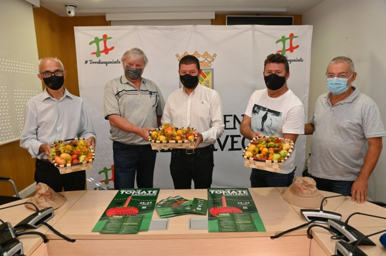 Presentación del primer Festival de Tomate de Cantabria. 