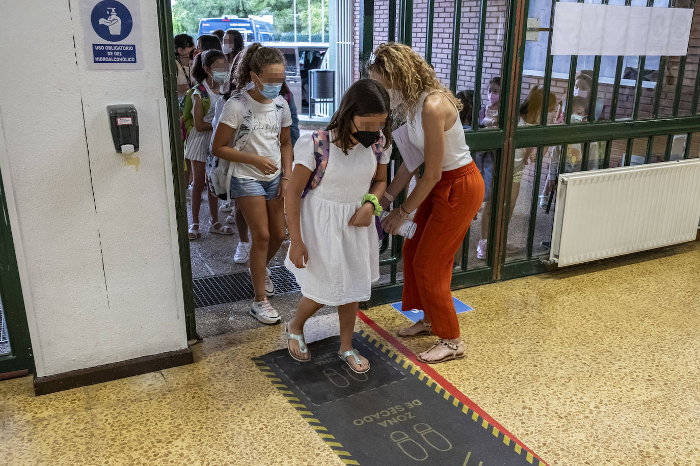 Los alumnos vuelven a las aulas con el protocolo covid en marcha por segundo año consecutivo