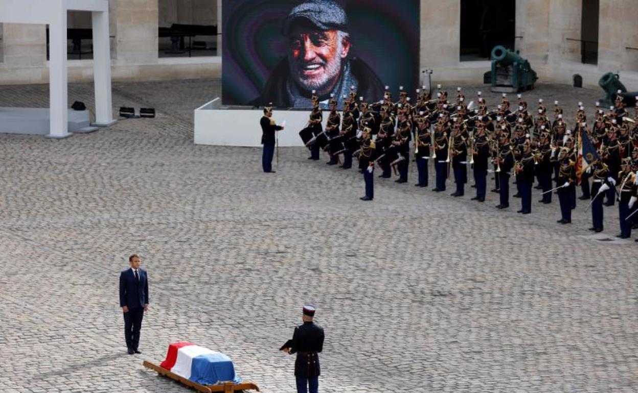 Un momento del homenaje nacional al actor Jean-Paul Belmondo. 