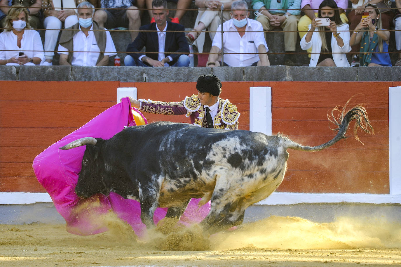 Fotos: Tarde de toros en Santoña