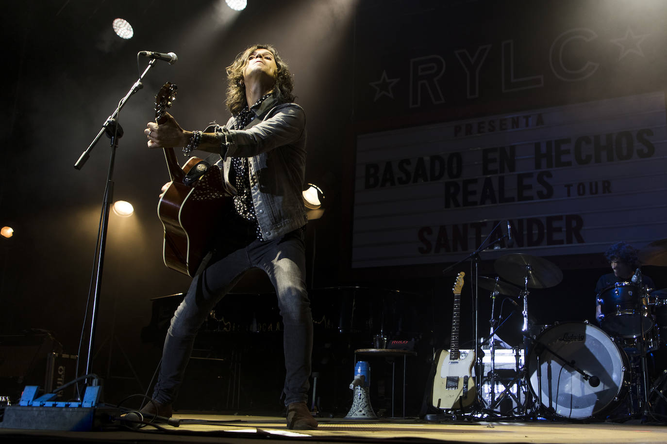 Fotos: La música de Rulo y la Contrabanda inunda la plaza