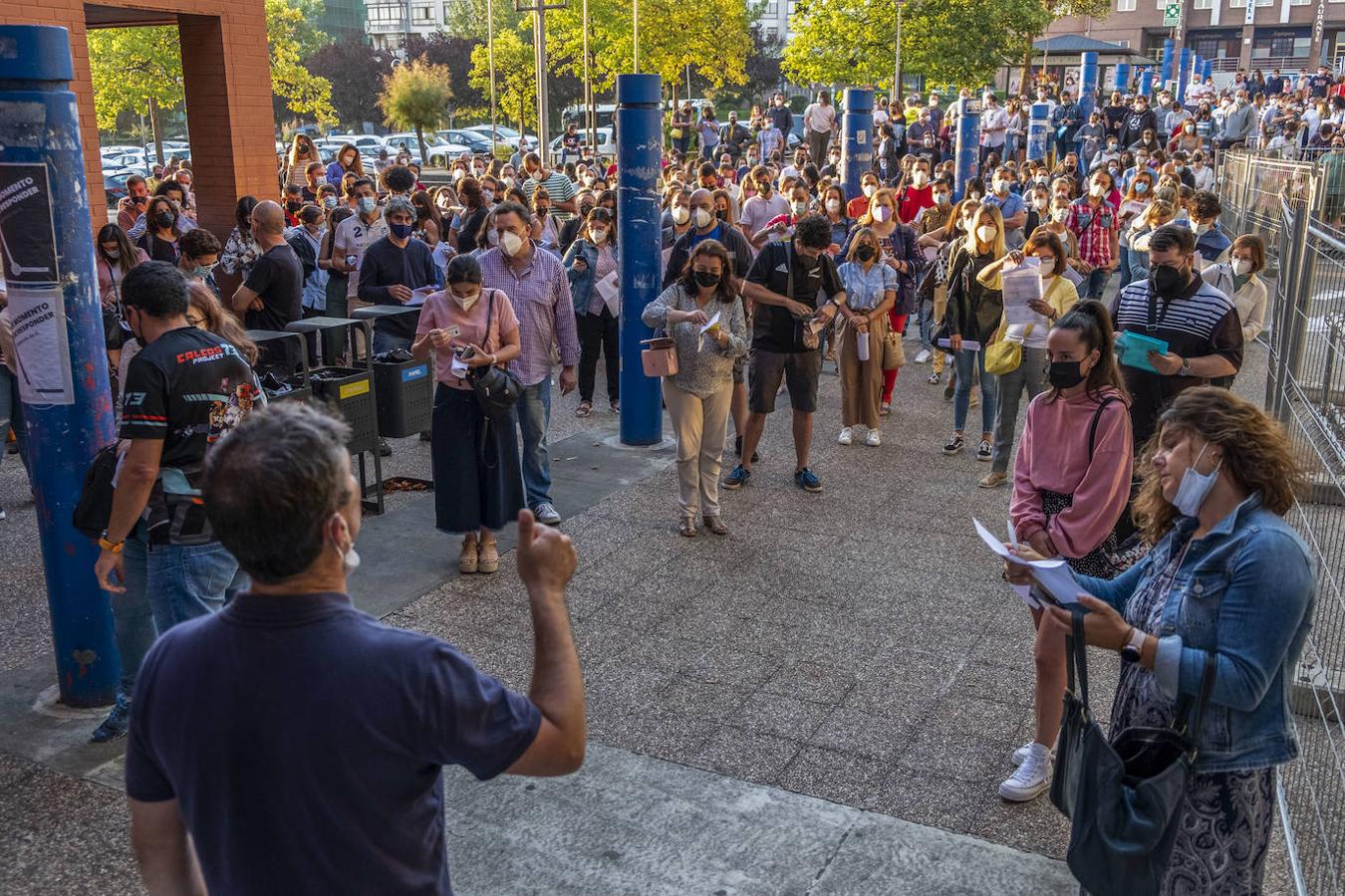 La convocatoria despertó el interés de miles de cántabros.