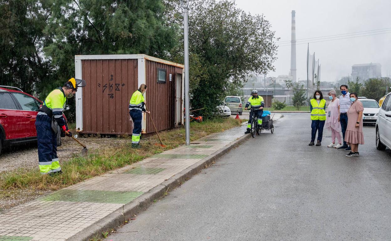 Los trabajadores que han comenzado esta semana a trabajar.