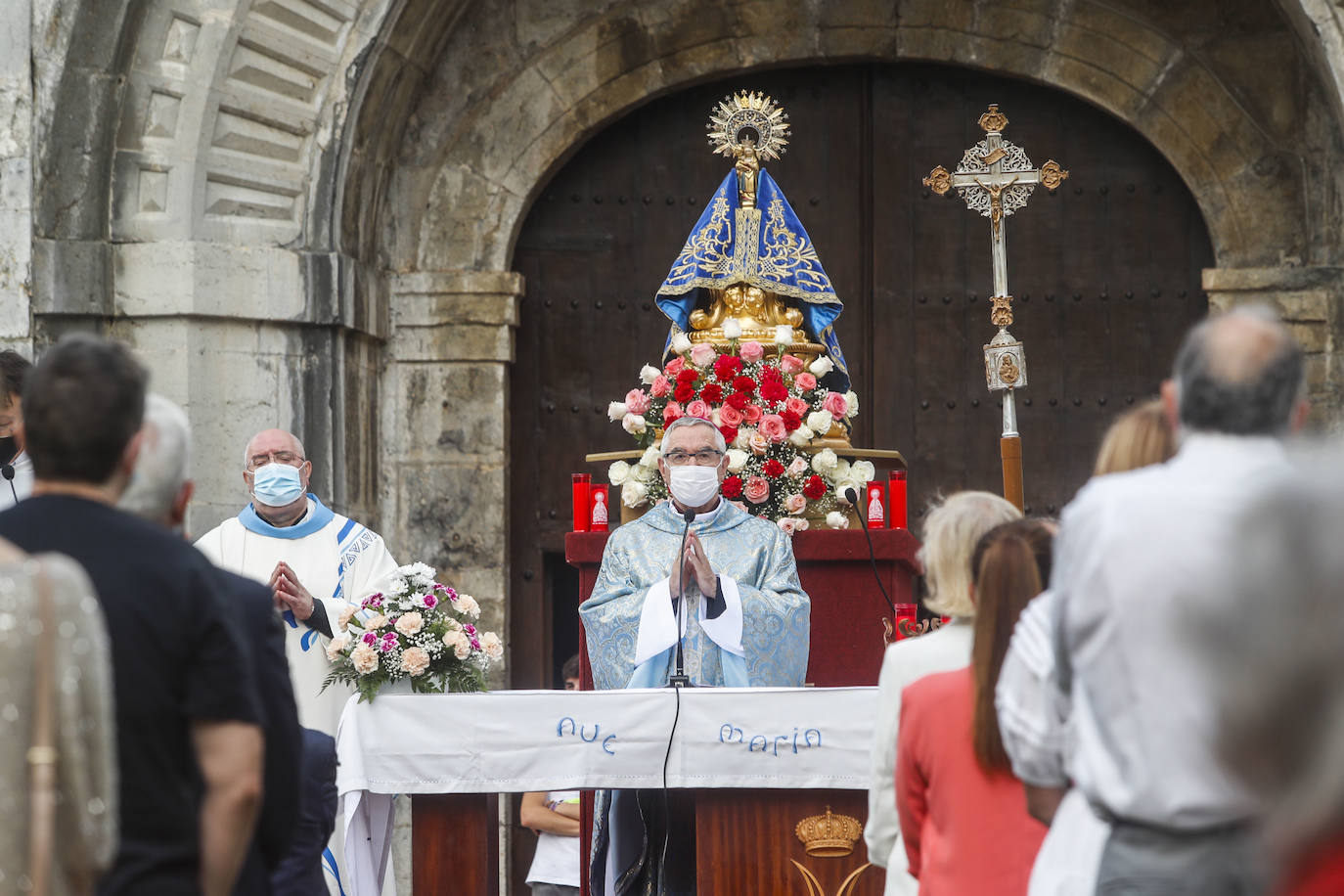 Fotos: Vuelve la vida al santuario de la Bien Aparecida