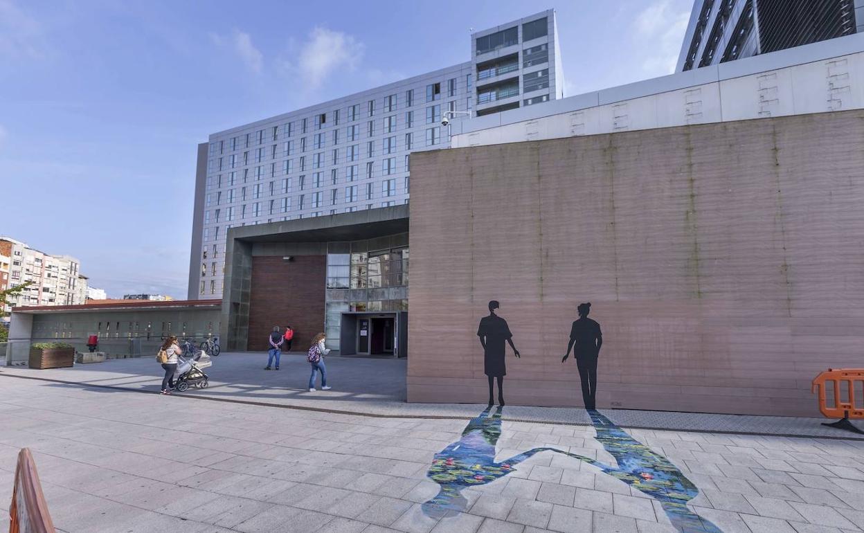 El PP exige la puesta en marcha de los acensores del apeadero de Renfe en Valdecilla