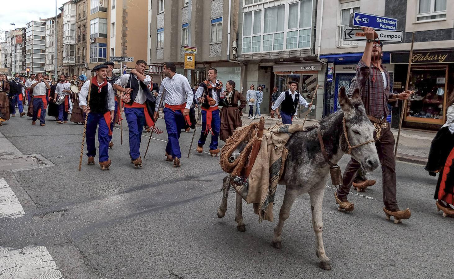 La fiesta recupera todo el tipismo, pero no las multitudes.